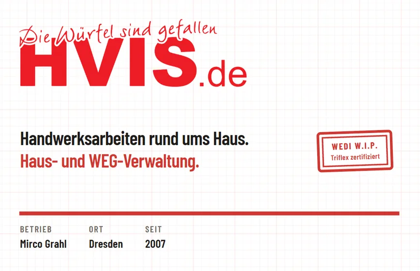 Visitenkarte HVIS.de mit rotem Logo, Handschrift-Claim und Millimeterraster